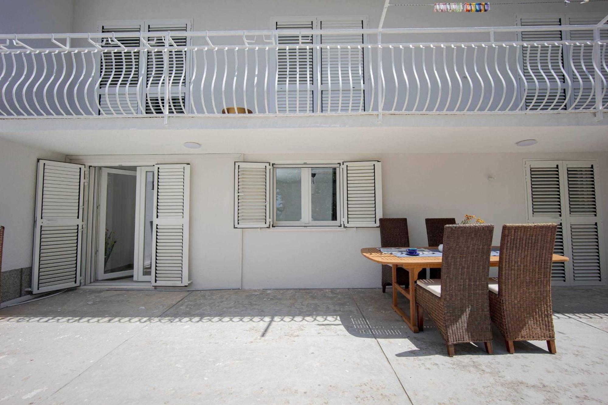 Elegant Tranquil Okrug Gornji Apartments Trogir Eksteriør bilde